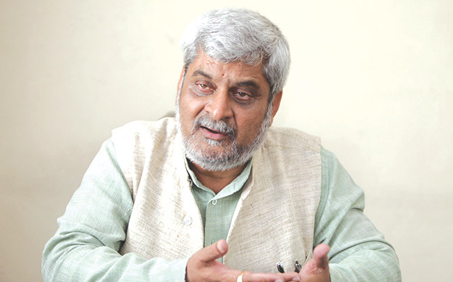 'तत्काल लकडाउन गर्ने योजना छैन'